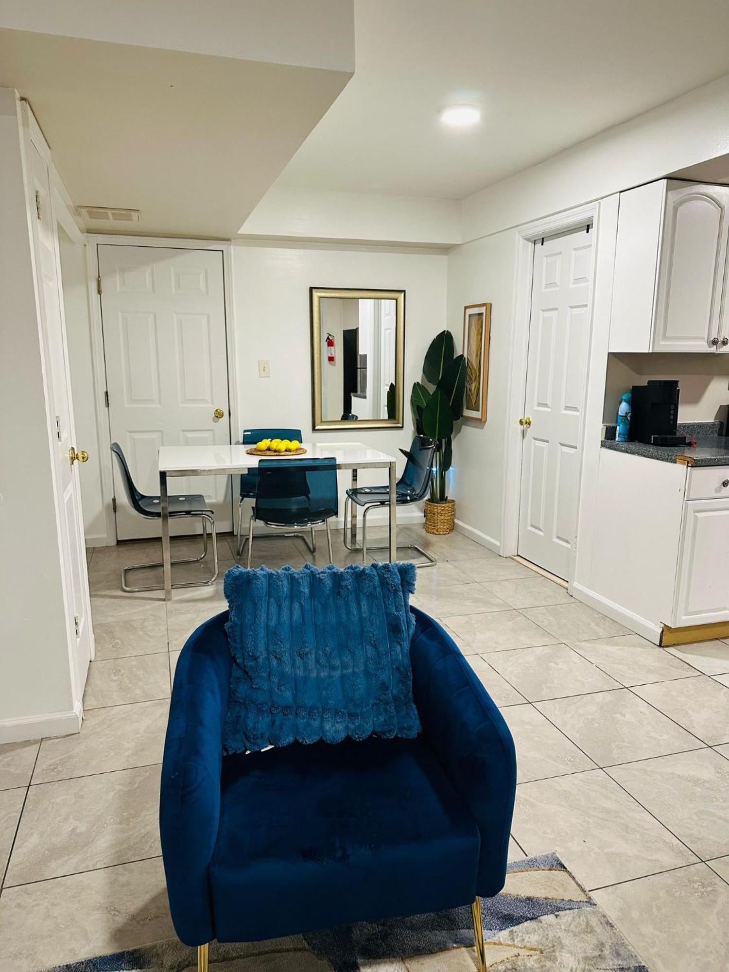 Cosy Bedroom 6 Minutes To Ewr Prudential Hotels Pen Station 纽瓦克 外观 照片